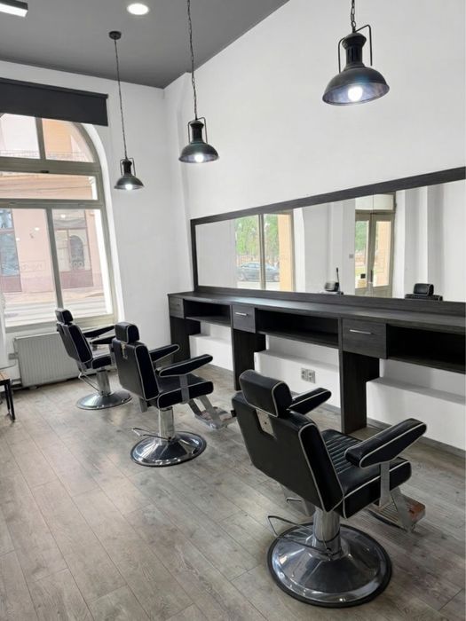 Închiriere scaun frizerie / post de lucru Barber – Ultracentral-Oradea
