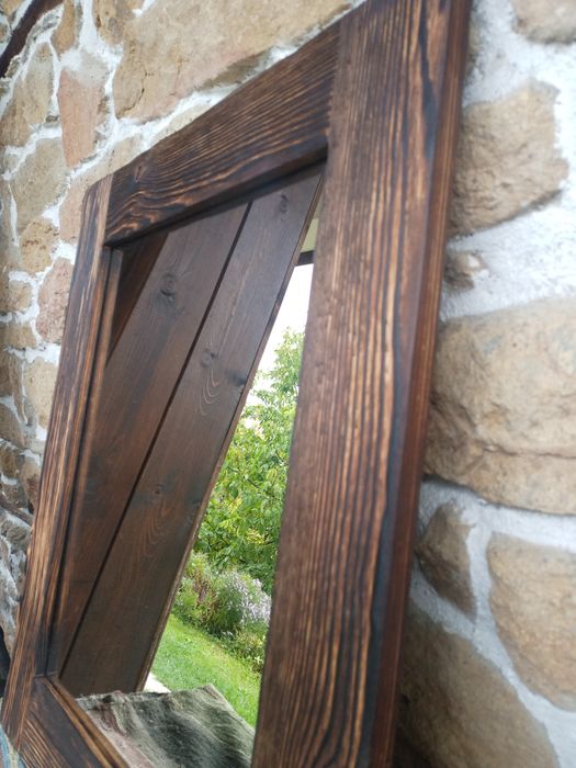 Дървено огледало