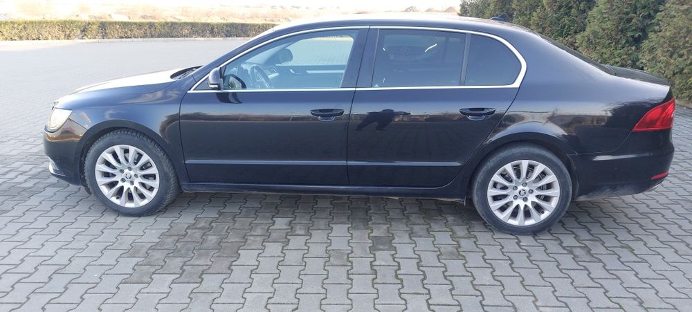 skoda superb 2.0 TDI  AUTOMATA  dsg 6 2015