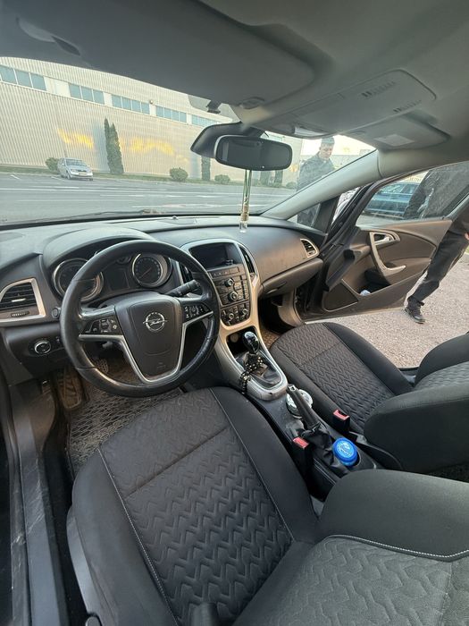 Vand Opel Astra ecoflex din 2013