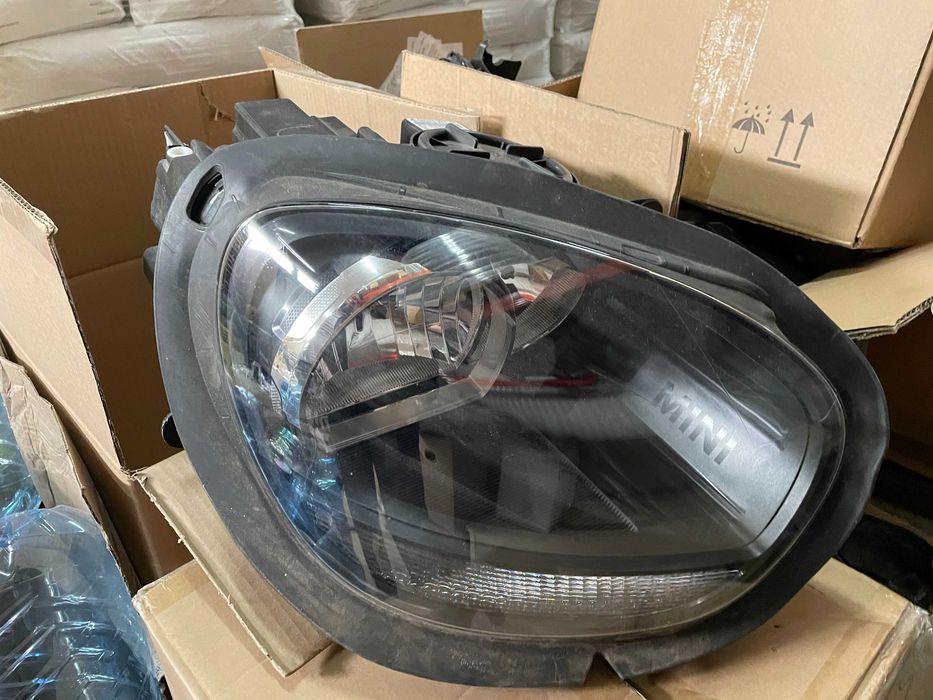 Фарове за MINI COUNTRYMAN след 2017