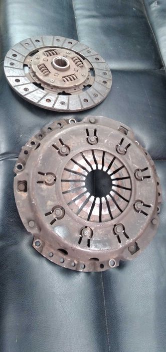 Запчасти на Audi 80