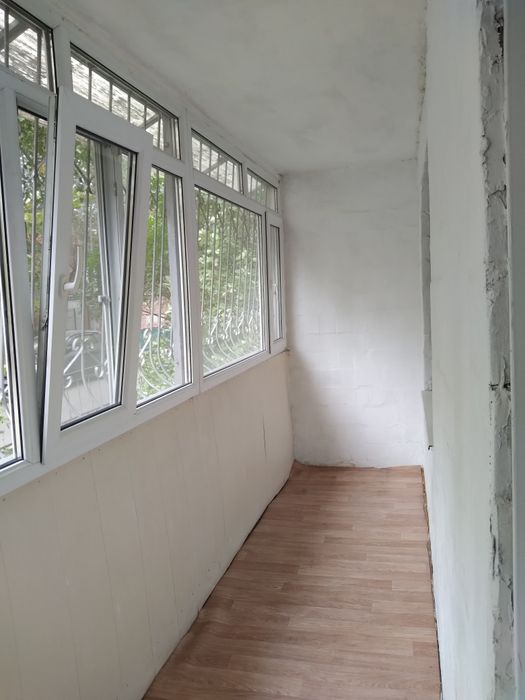 Продаю 4-комн квартиру