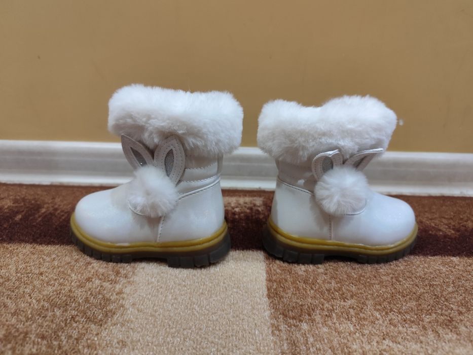 Детски зимни бели ботуши