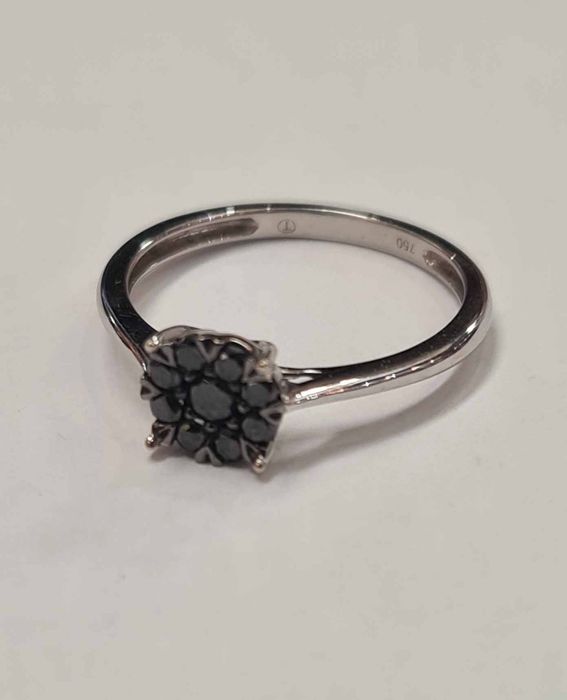 Inle din aur alb 18k, cu diamante negre, IAU776