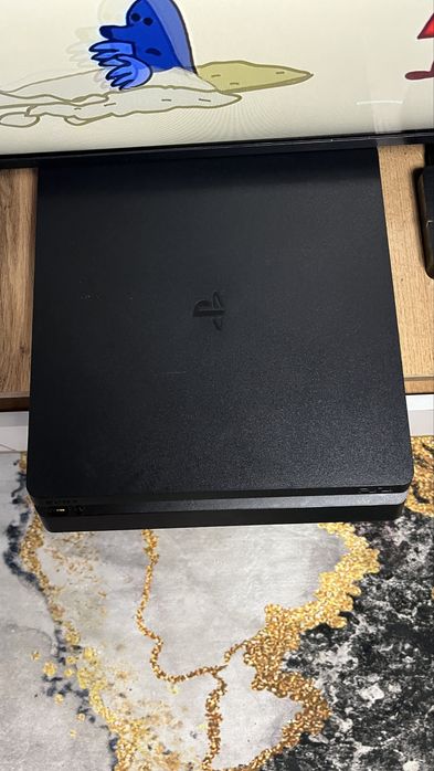 Игровая приставка ps4 slim