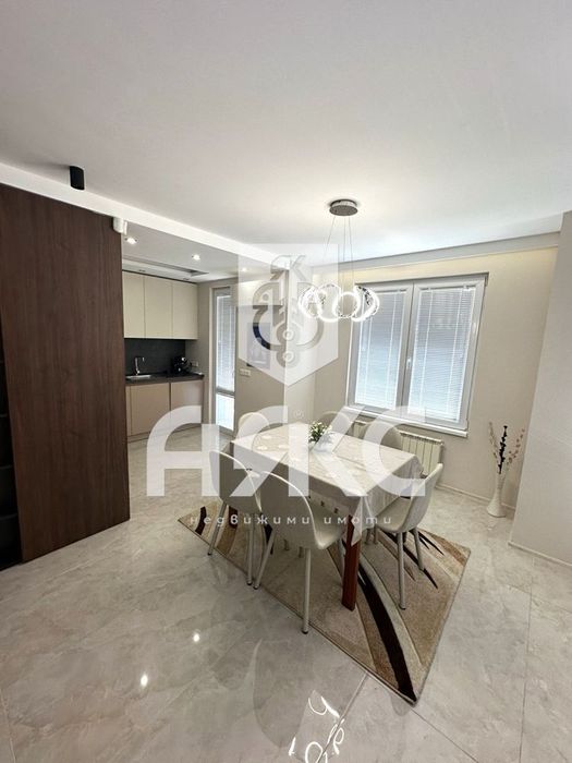 Дава се под наем Четиристаен апартамент в София, Малинова долина - 150 кв.м за 1500 € - Снимка #1