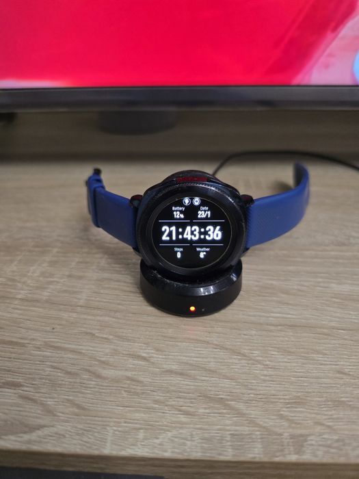 Смарты часы Samsung Gear Sport