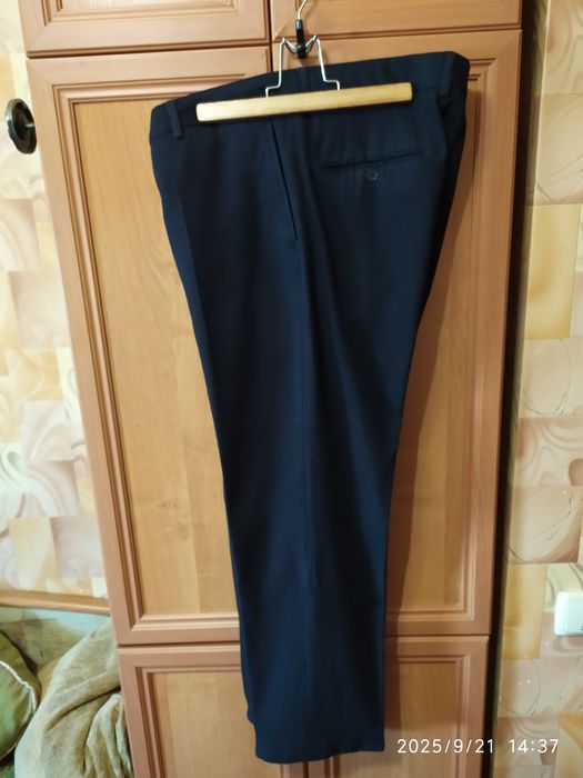 Слаксы фирменные. Воss.