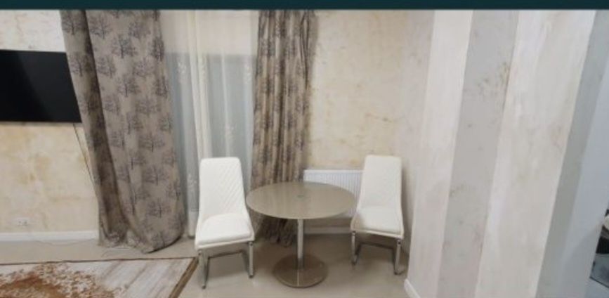 De inchiriat 2 camere Apartament studio Garsoniera