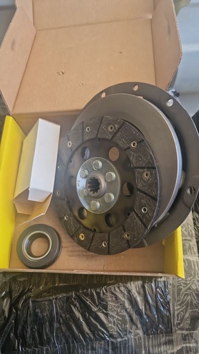 Kit ambreiaj tractor Fiat 211 215 rulment placa disc pret 1980 lei pe