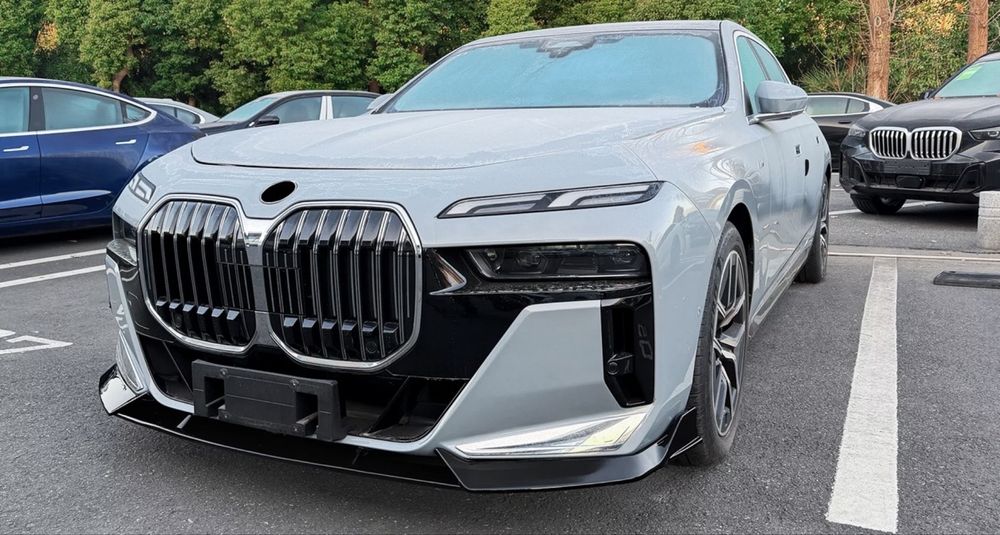 Lip Prelungire Bara Fata Praguri Difuzor Bara Spate BMW G70 i7 Eleron Portbagaj Luneta
