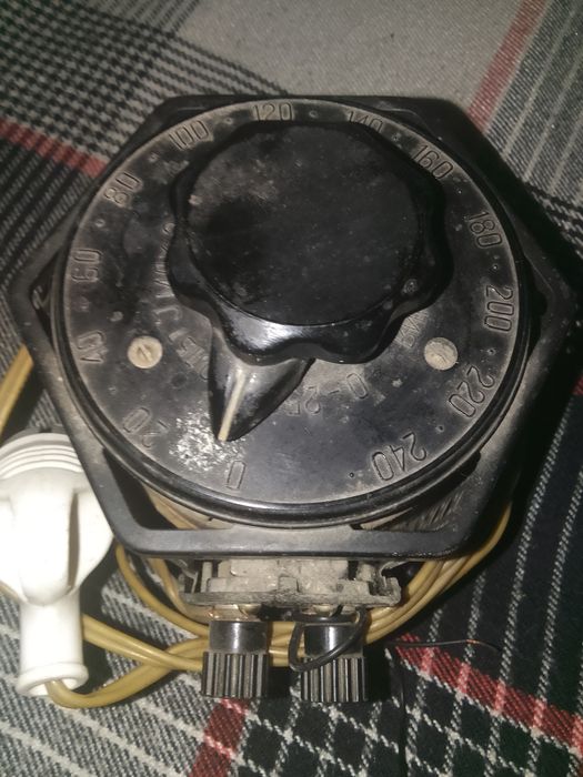 Лабораторный трансформатор