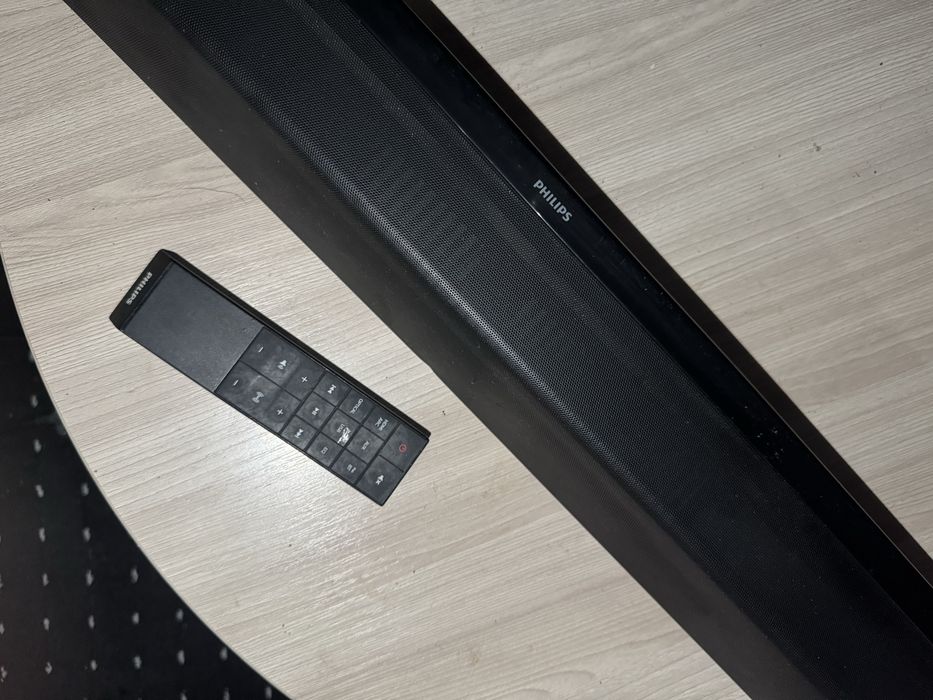 Саундбар Samsung + колонка Philips + пульт
