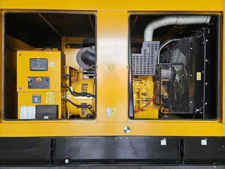 Generator industrial Caterpillar 275 kva 220 kw pentru uz intens 24 luni garantie