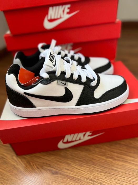 Nike Ebernon Low Prem — ОРИГИНАЛ!
Размер 6 US (37.5)
	•	Стильная класс