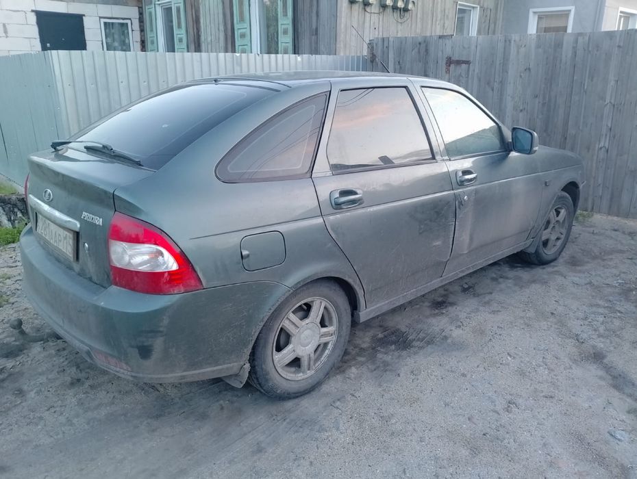 Продам машину приора