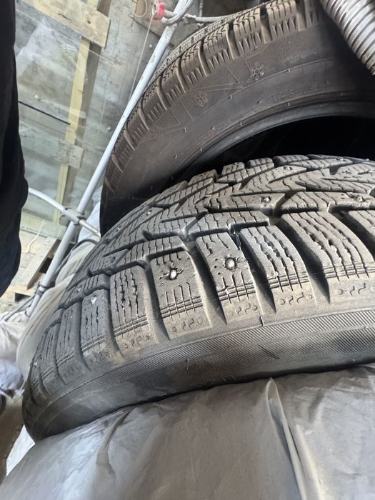 Nokian types 195/65/15R шипованная