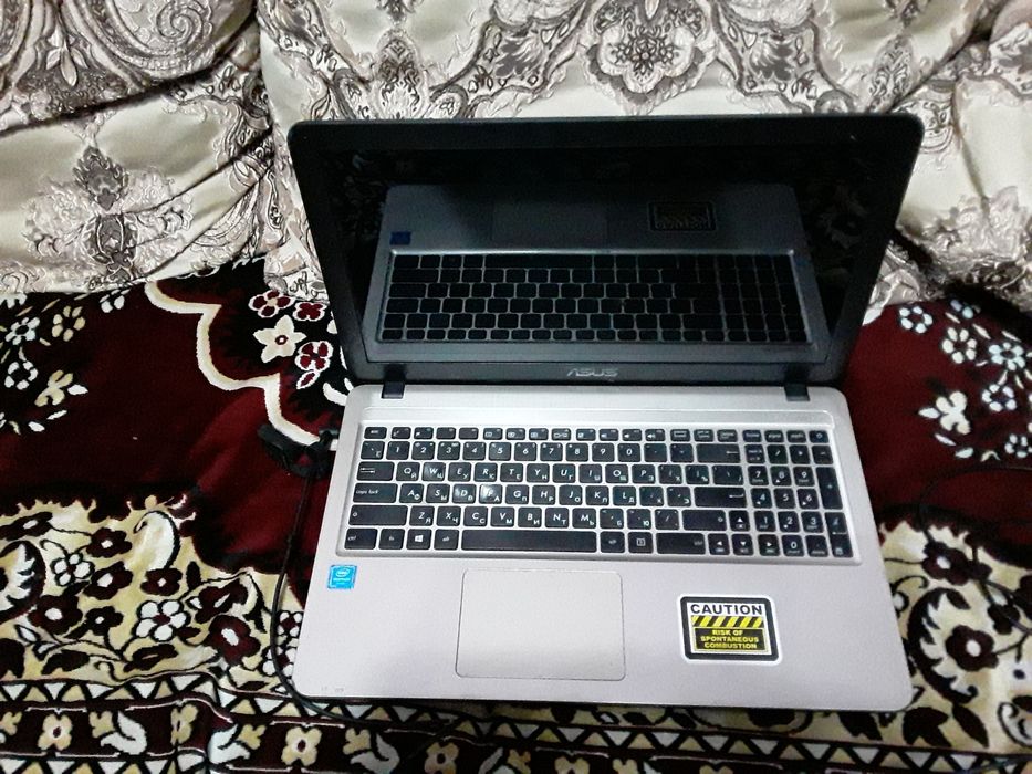 Продам ноутбук DESKTOR