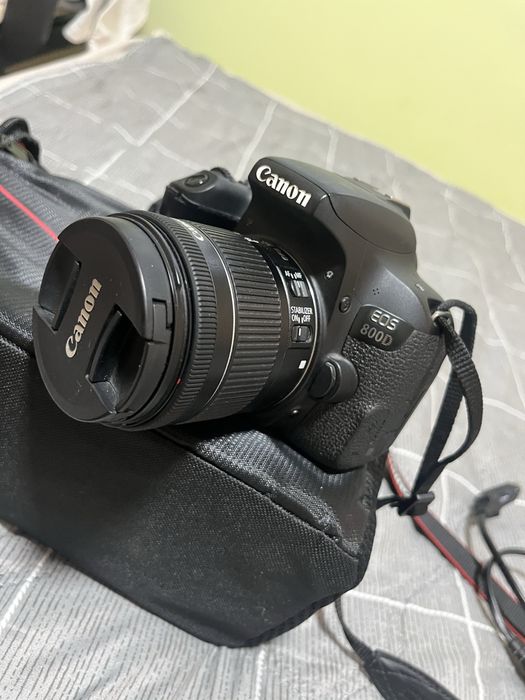 Фотоапарат Canon 800d