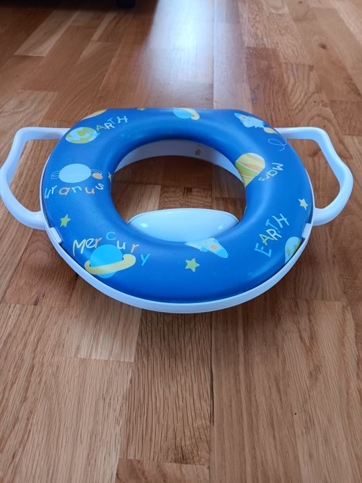 Детска мека седалка с дръжки за тоалетна