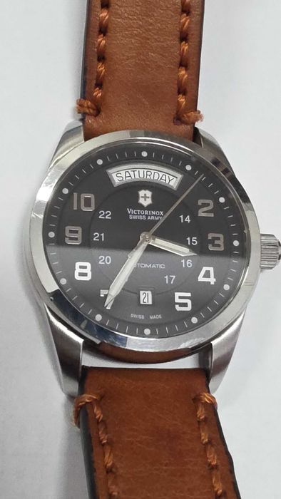 Ceas Victorinox automatic