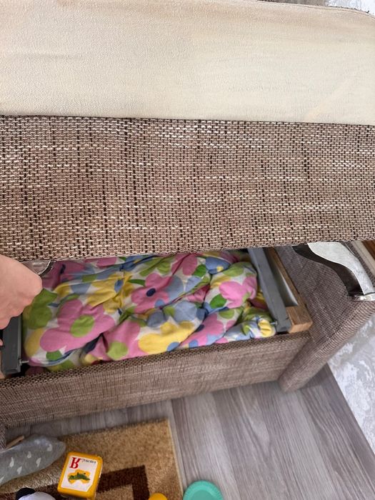 Продам тахта и кресло кровать