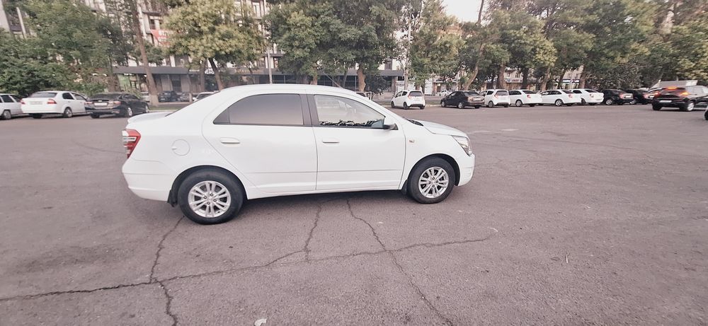 Автомат Кобалт АТ 4 мошина сотилади