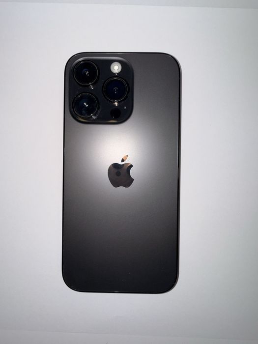 Iphone 14 Pro 256 GB functioneaza perfect.