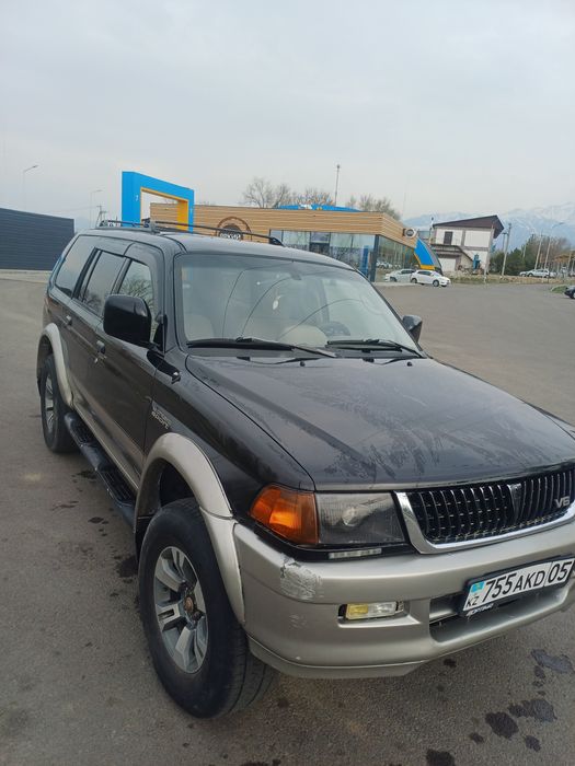 митсубиши монтероспорт