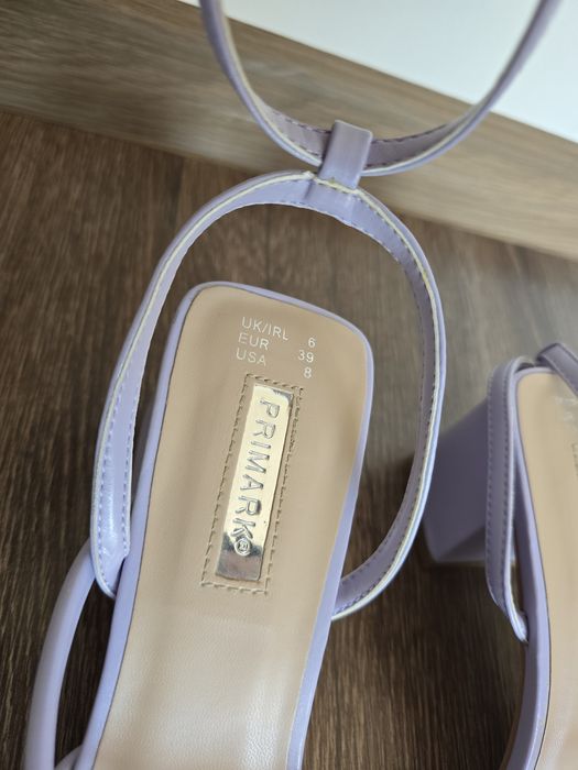 Дамски обувки на ток