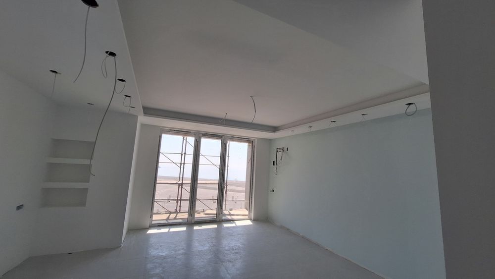 SOLID BUILDS S.R.L interioare si exterioare Echipa tinara si dinamica