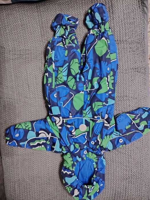 Продам весенний комбинезон