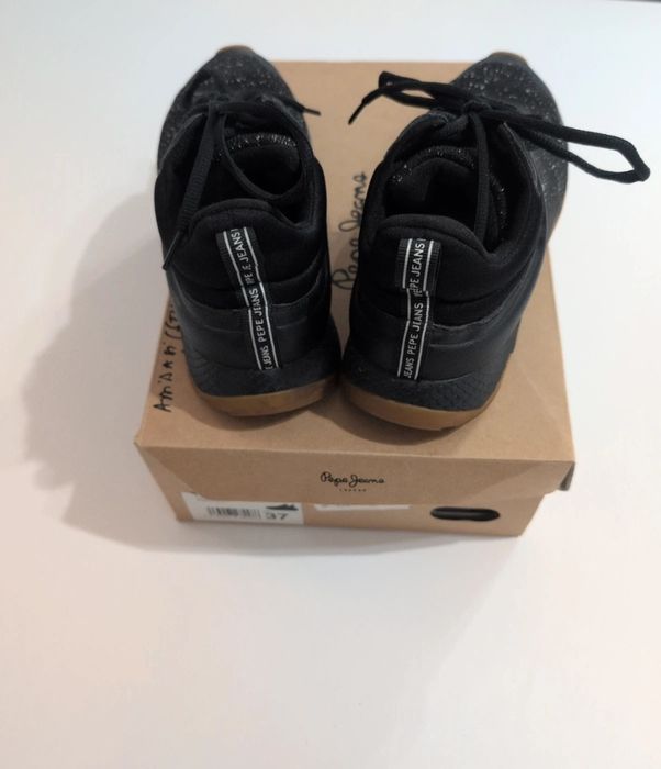 Adidași Pepe Jeans