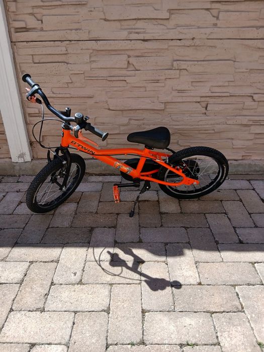 Bicicleta de baieti btwin robot 500