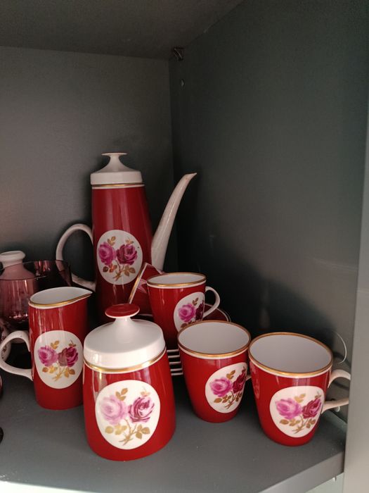 Сервизы, тарелки винтажные