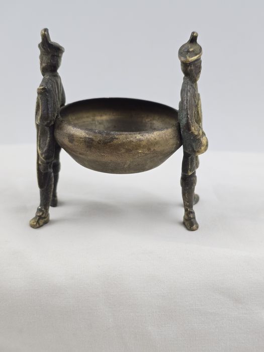 Statueta bronz, scrumiera