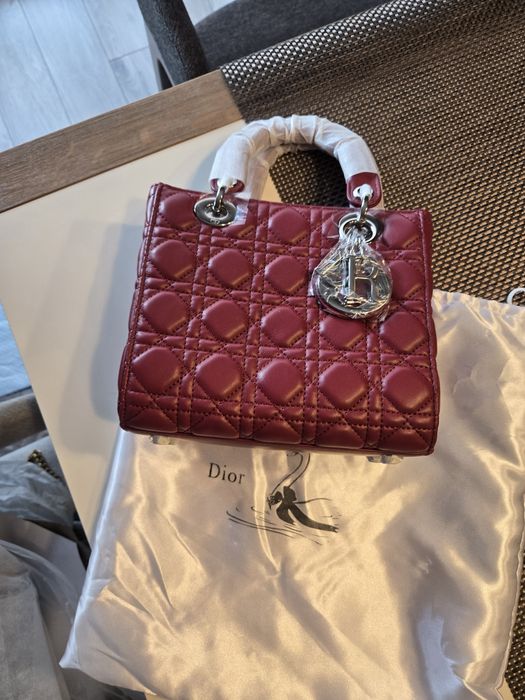 Lady Dior чанта естествена кожа