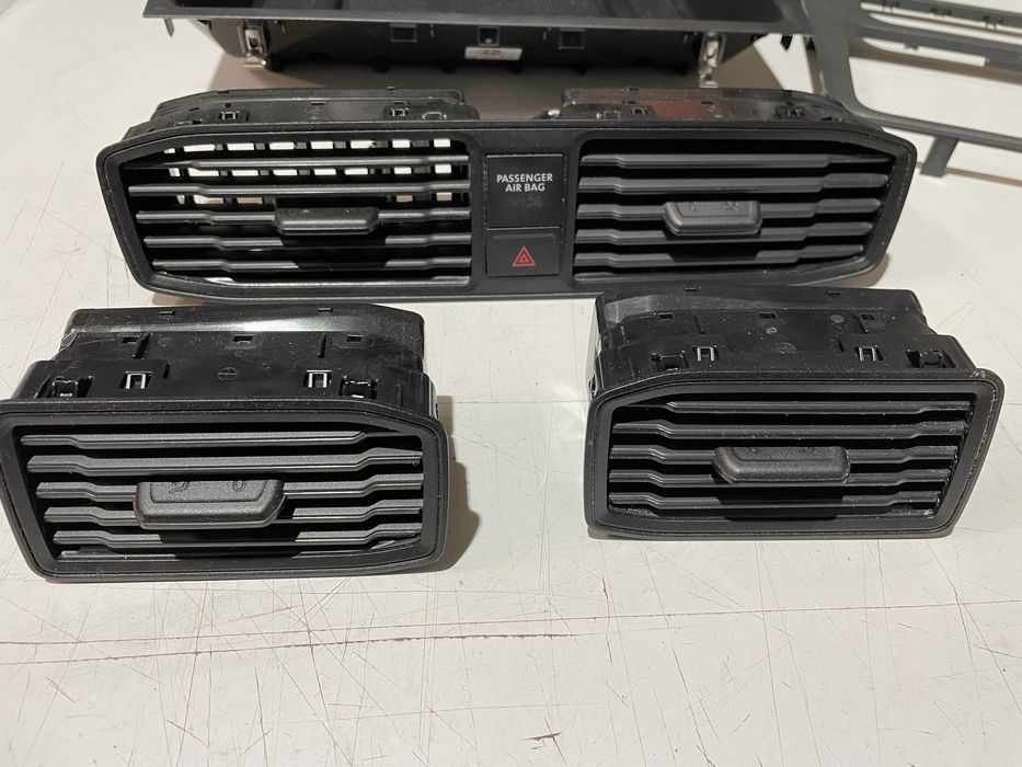 grile aerisire  vw caddy