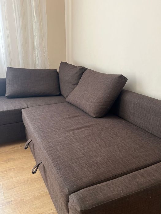 Диван угловой в хорошем состоянии