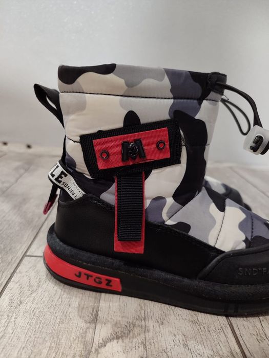 Зимние сапожки на мальчика