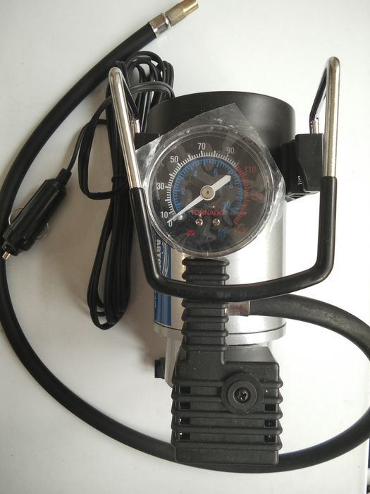 Насос/компрессор для автомобилей