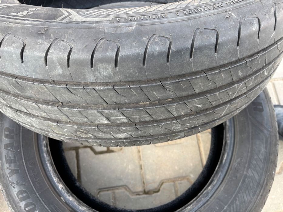 Летни гуми 225/60 R18 Good Year в добро състояние за Джип SUV