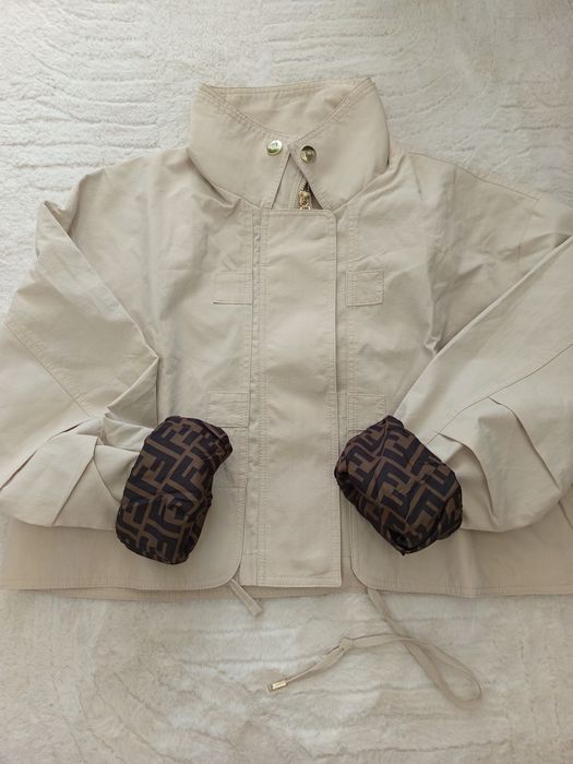 Geaca subtire de vant Fendi