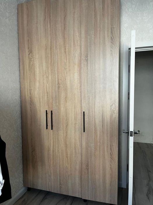 Продам     шкаф