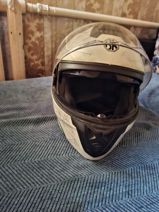 Продам мото шлем