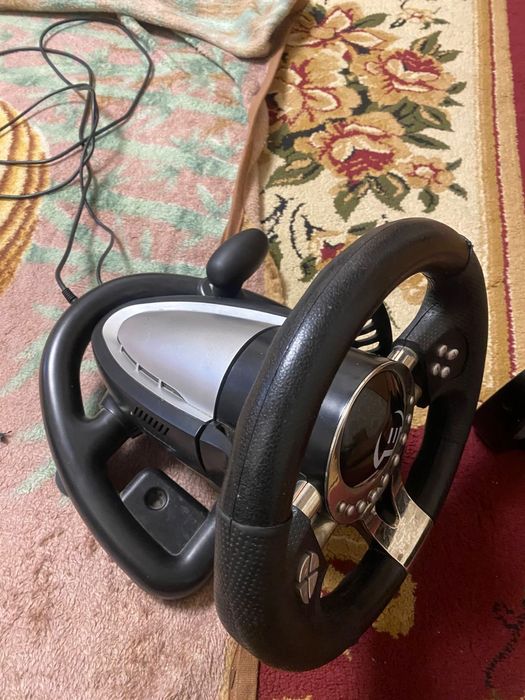 Игровой руль SVEN GC-W700