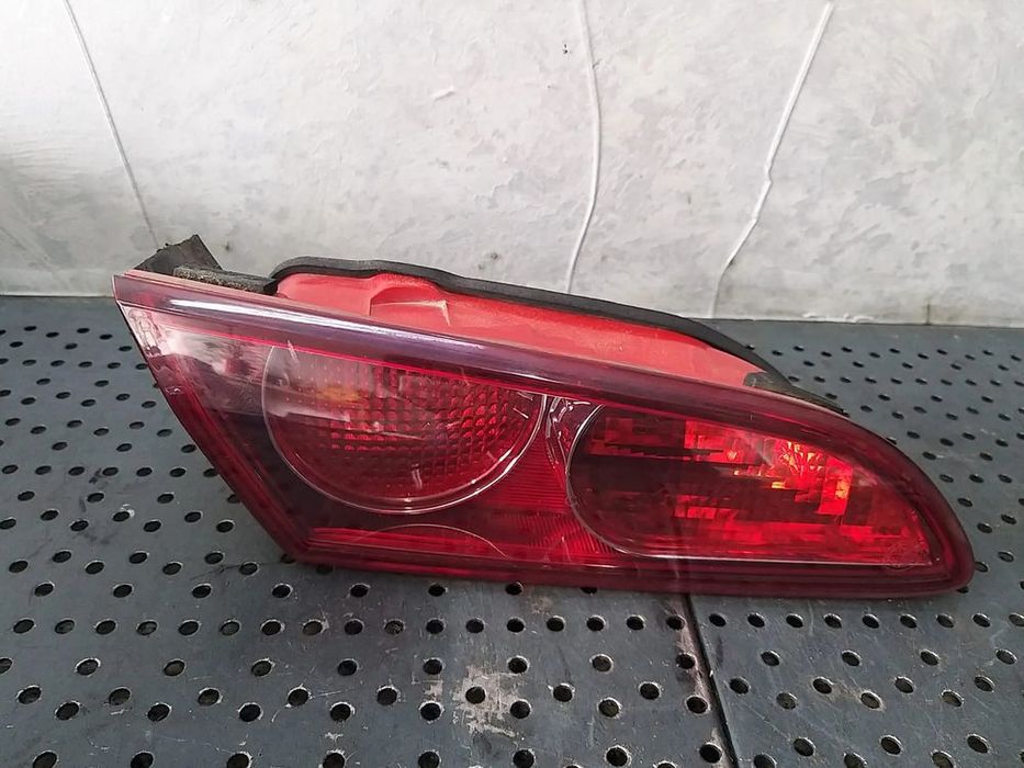 Stop tripla lampa stanga haion alfa romeo 159 939 f9395623 50504822