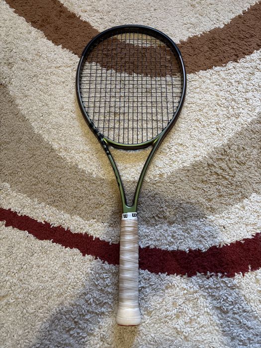 Тенис ракета Wilson Blade V8 18x20 305гр
