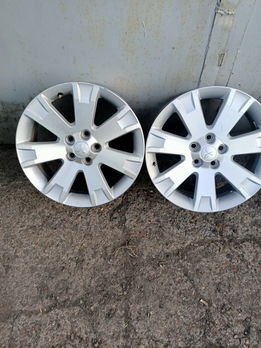 Продам диски размер r18